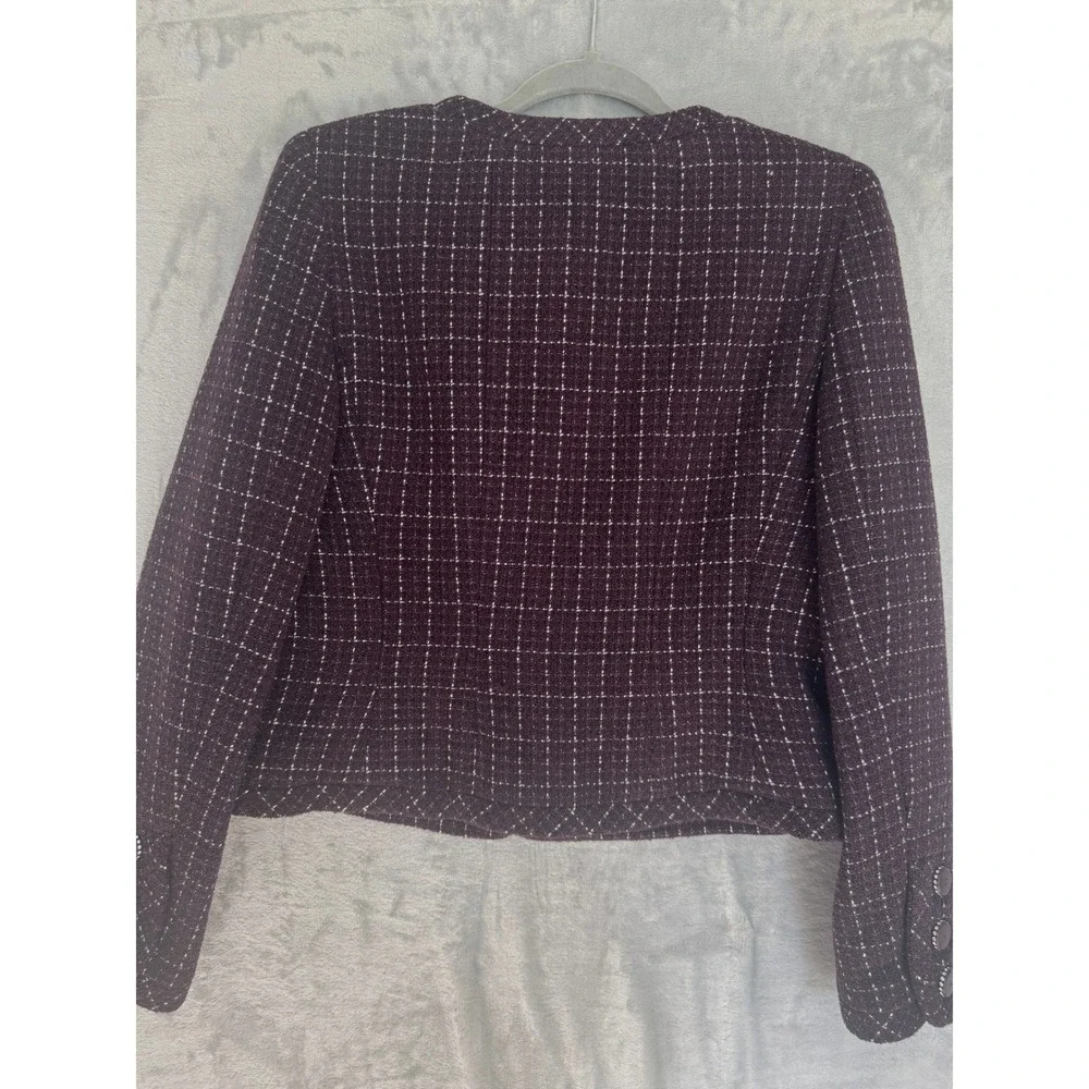 Chanel 02P Plum Purple Tweed Jacket Blazer CC Crystal Buttons FR 42 US 10